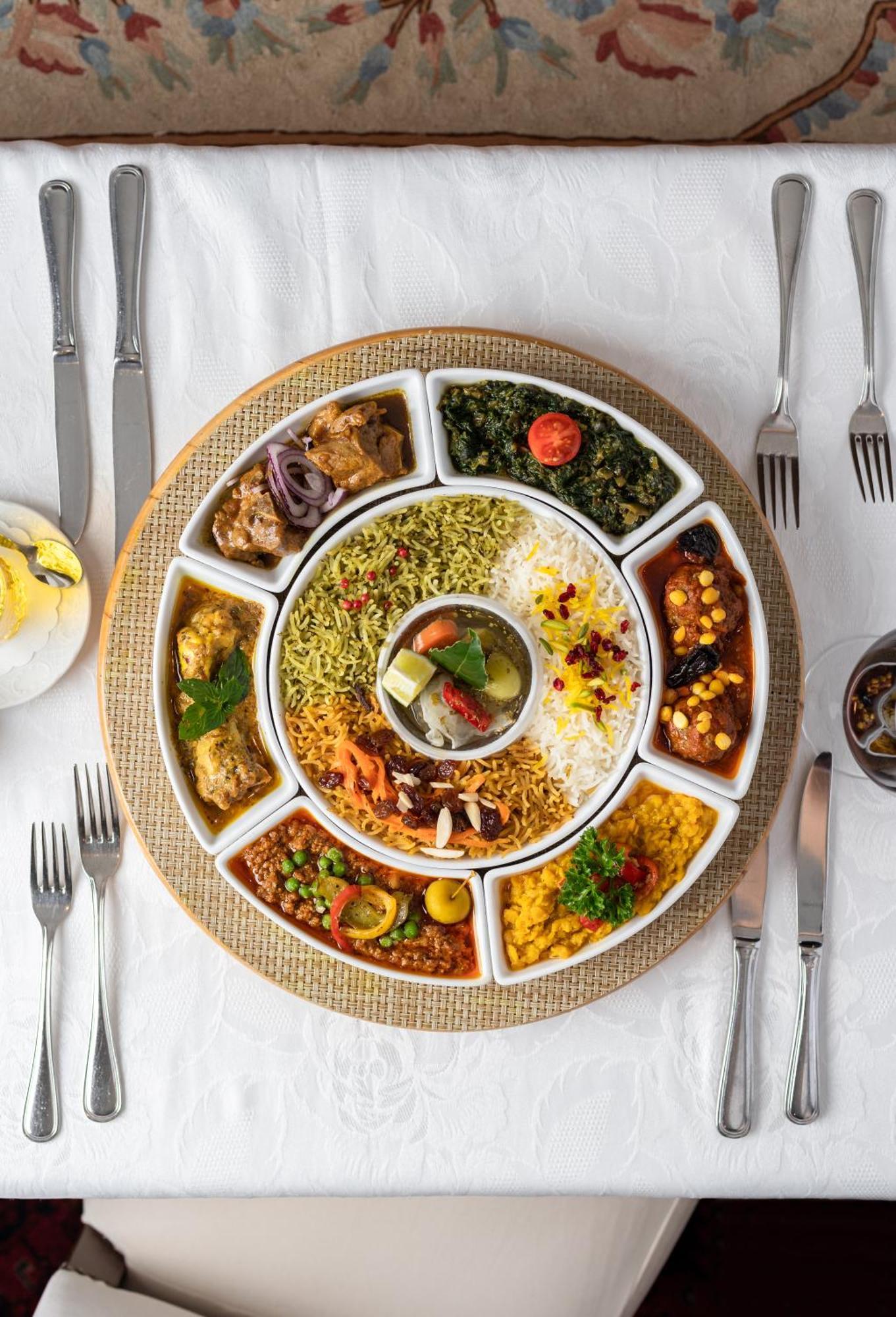 Bellevue Hotel Restaurant Kutchi מראה חיצוני תמונה